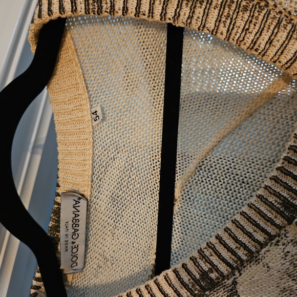 D&G v neck sweater - Picture 2 of 3